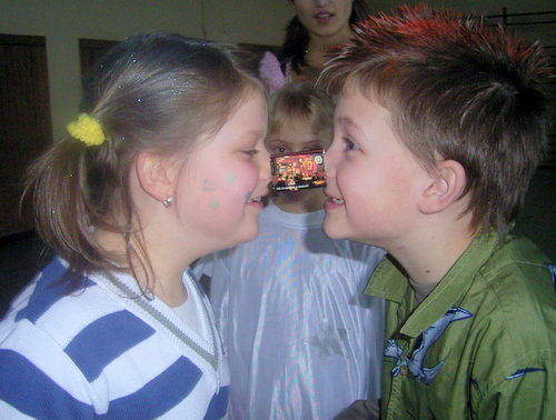 Neue Bilder online: Faschingsturnen