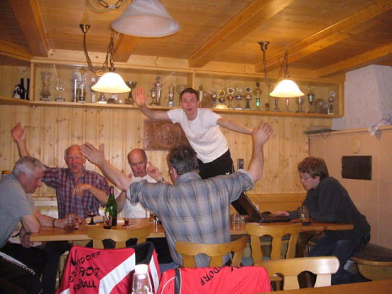 Huette Faustball